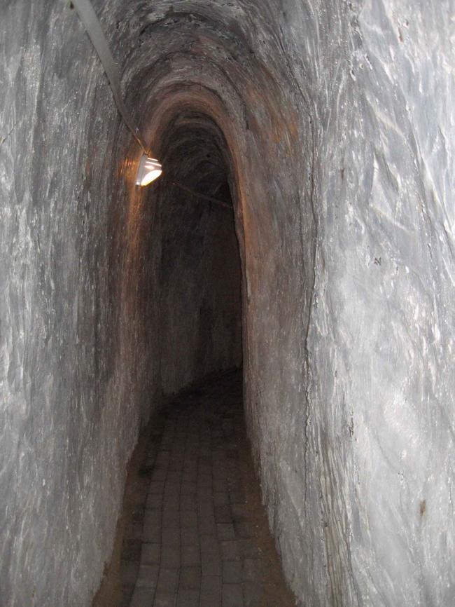 Валуйские пещеры, монастырь Игнатия Богоносца
