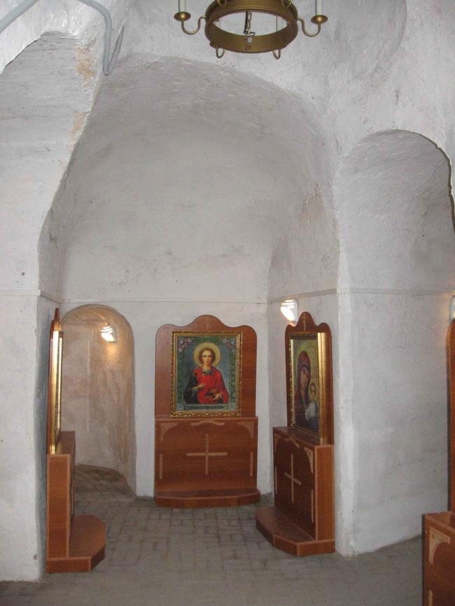 Валуйские пещеры, монастырь Игнатия Богоносца
