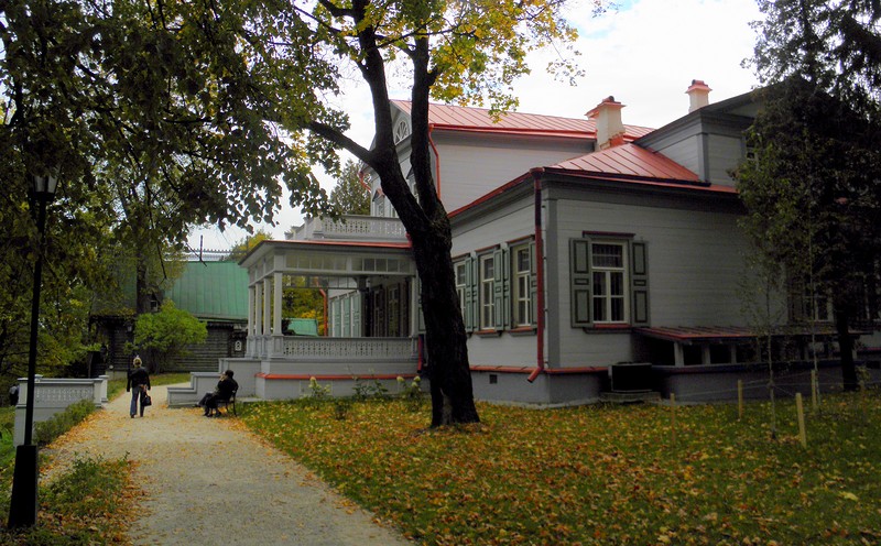 Музей-усадьба Серова, Домотканово