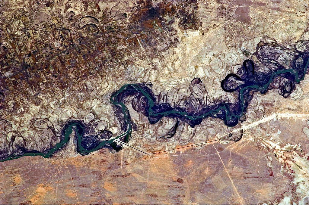 Река Сырдарья