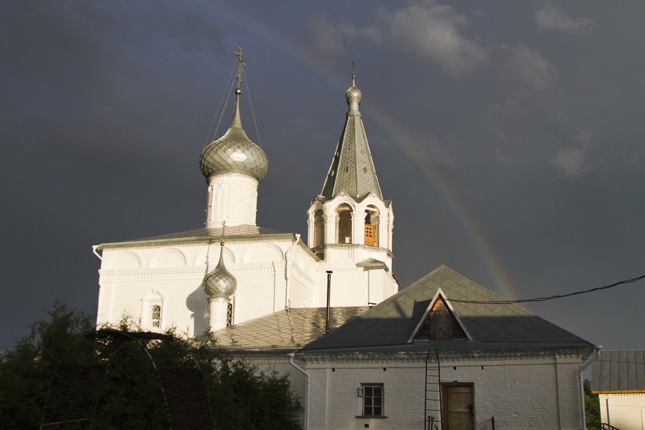 Знаменский Красногривский монастырь