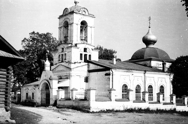 Храм Владимирской иконы Божией матери Куниб