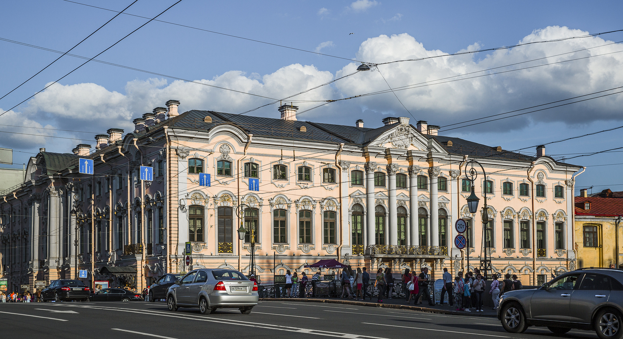 Строгановский дворец в санкт петербурге фото снаружи